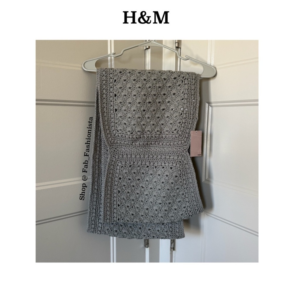Knit thick long infinity scarf grey